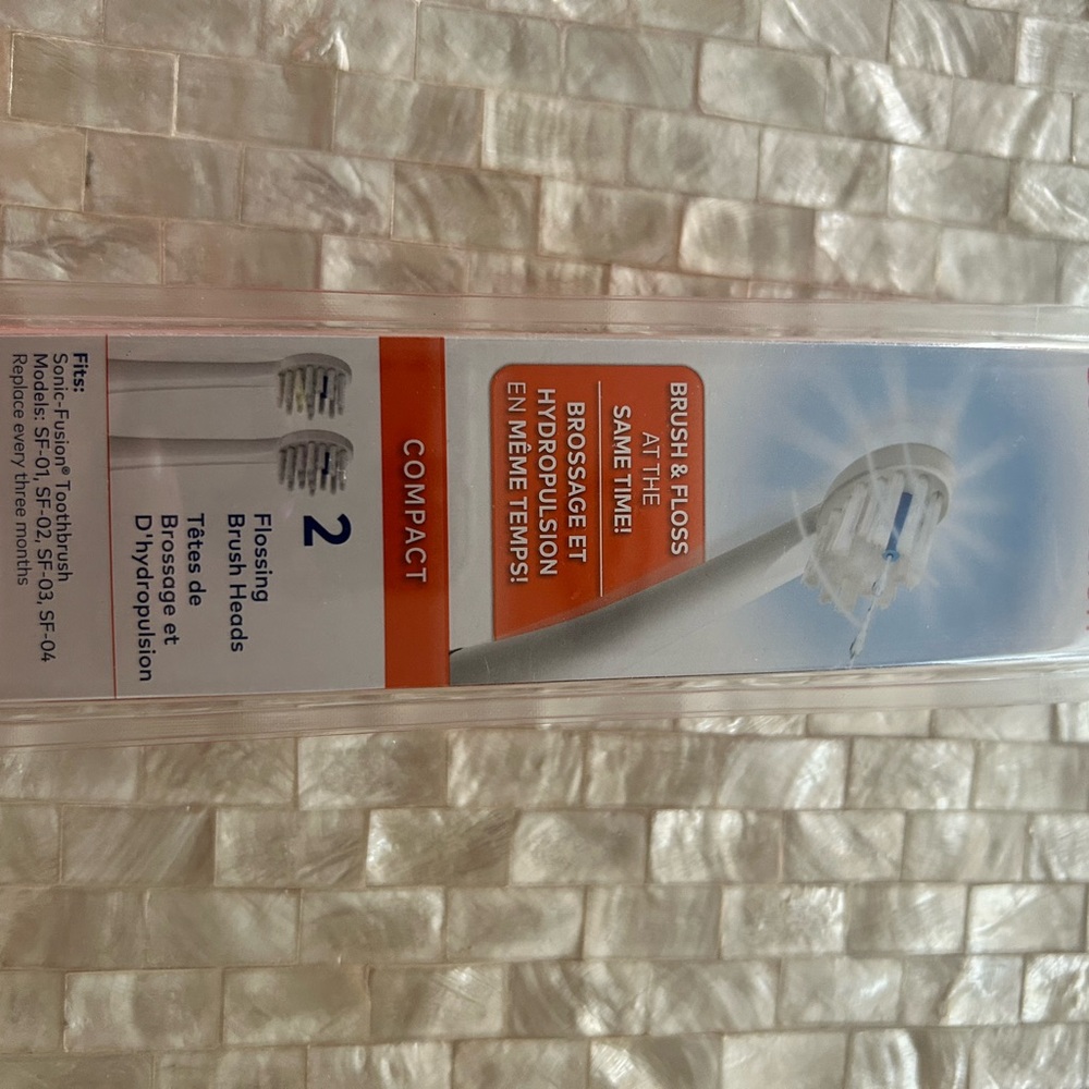 Compact Flossing Brush Heads - White